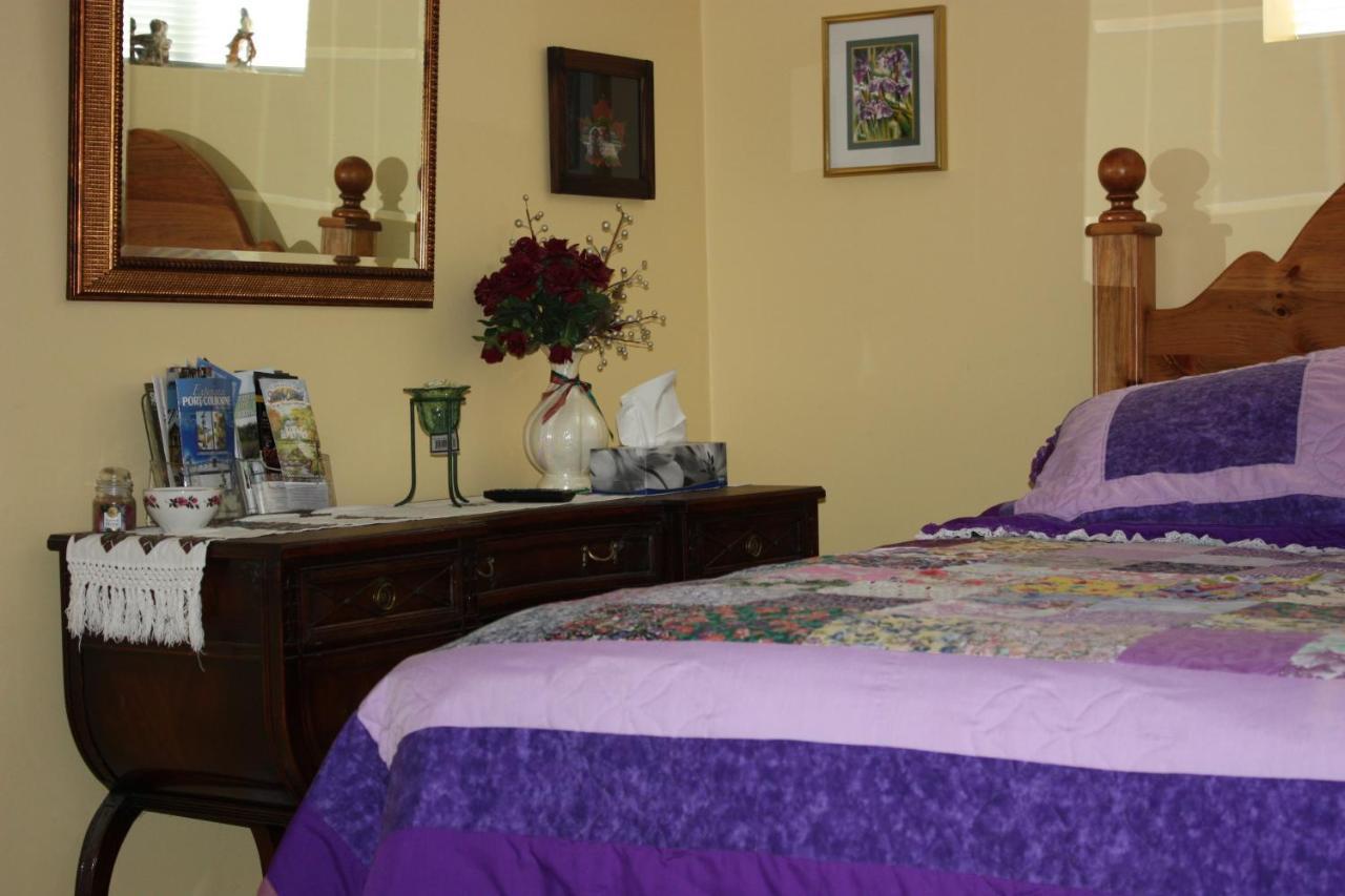 Carrousel Bed & Breakfast Cayuga Pokoj fotografie