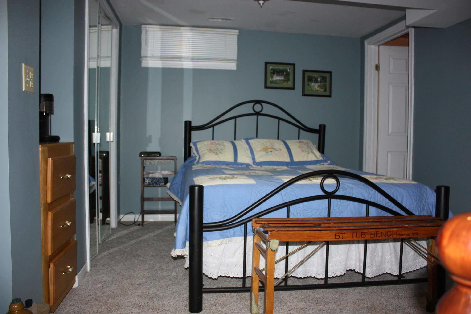 Carrousel Bed & Breakfast Cayuga Exteriér fotografie